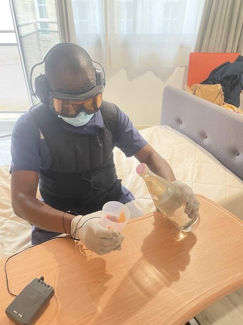 EXPERIENCE IMMERSIVE : l’essai d’une combinaison de simulation de vieillissement par nos professionnels